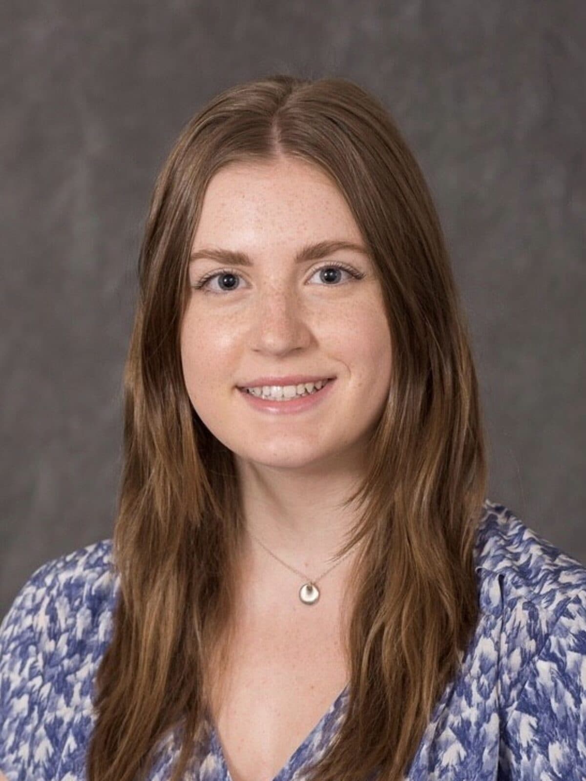 Phoebe Van Duinen headshot